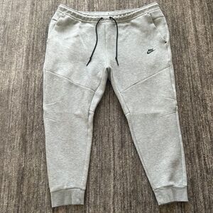 Nike Tech Grey Fleece Jogger Sweatpants, Size 3XL
